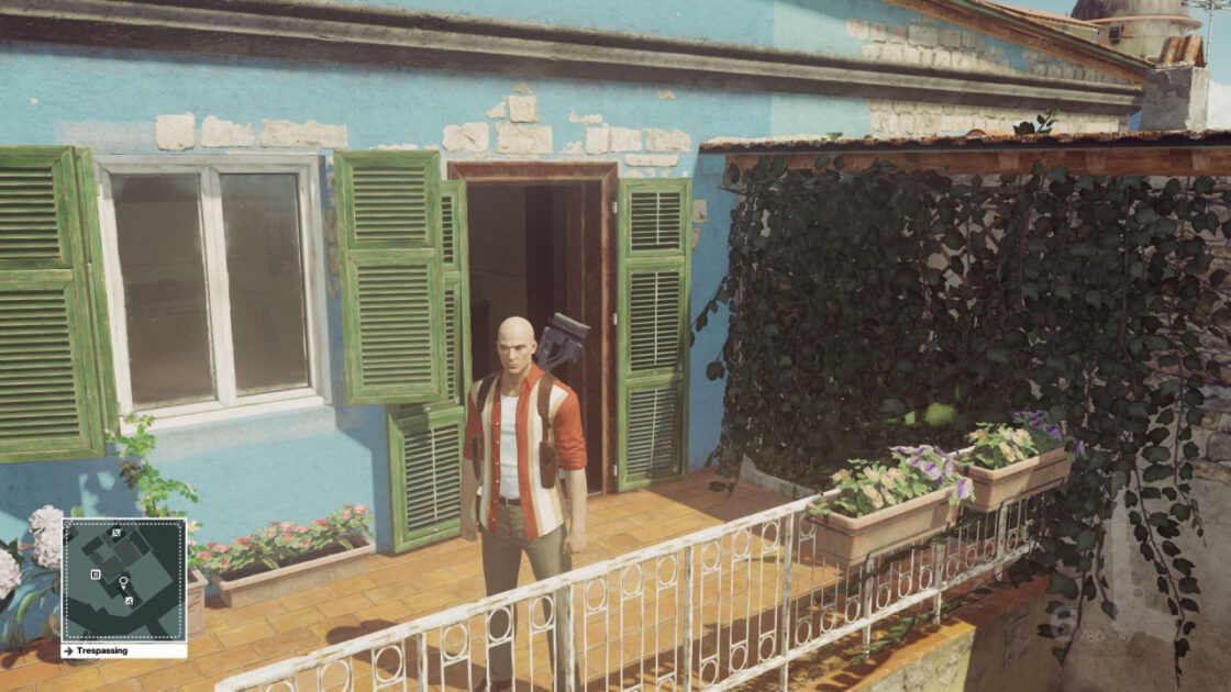 Agent 47 is now wearing what looks like a bowling shirt.