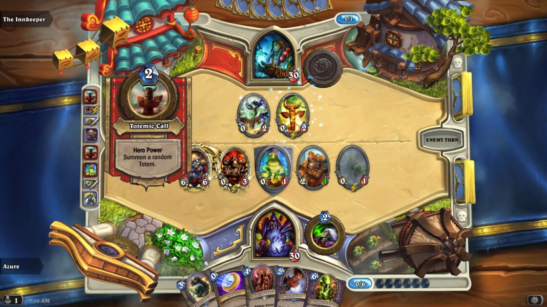 A typical Hearthstone match in progress